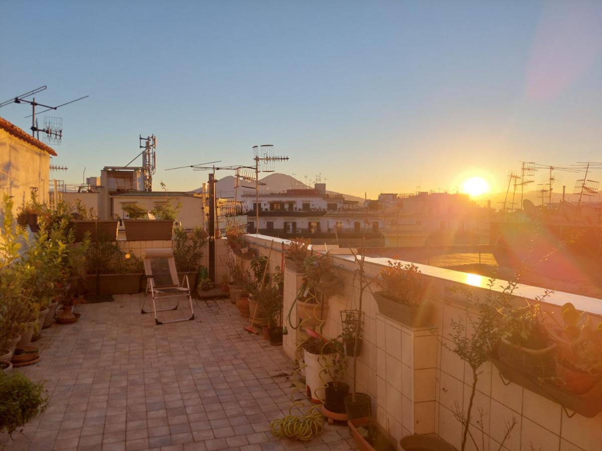 The Heart Of Naples - Neapolitana Apartment Exterior photo